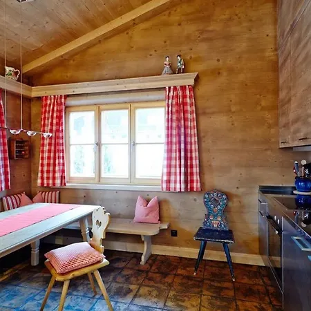 Dağ evi Birch Modern Retreat